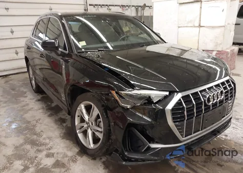 2021 Audi Q3 Premium 45 Tfsi S Line Quattro Tiptronic z USA, uszkodzony, nr VIN WA1DECF37M1004630